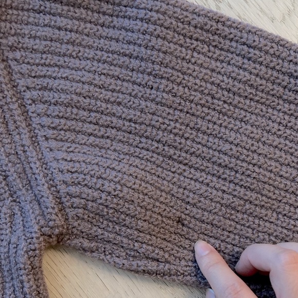 Aritzia Wilfred Montpellier Turtleneck Sweater, Size XXS, Color Cabana, Like New - Picture 7 of 7